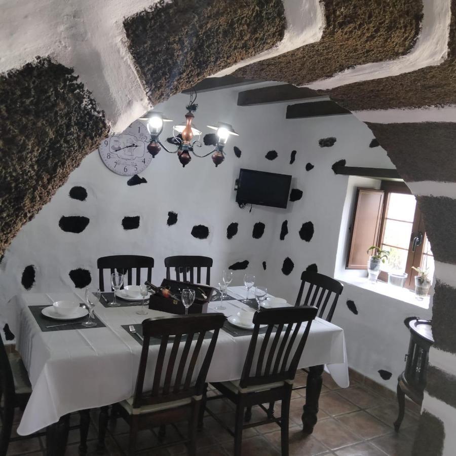 Lanzarote Casa Volcanica-Anclada Sobre La Lava Del Volcan Montana Blanca 外观 照片