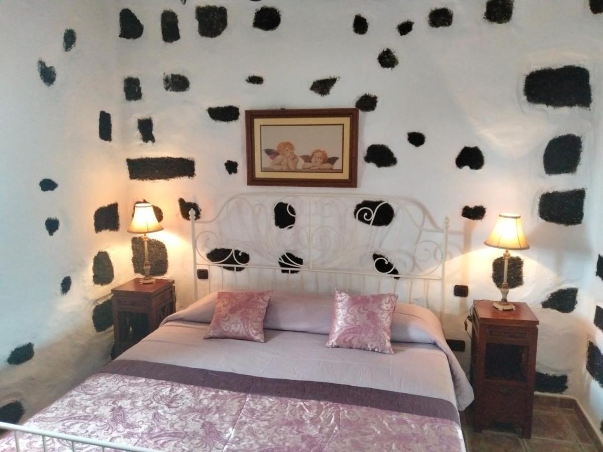 Lanzarote Casa Volcanica-Anclada Sobre La Lava Del Volcan Montana Blanca 外观 照片