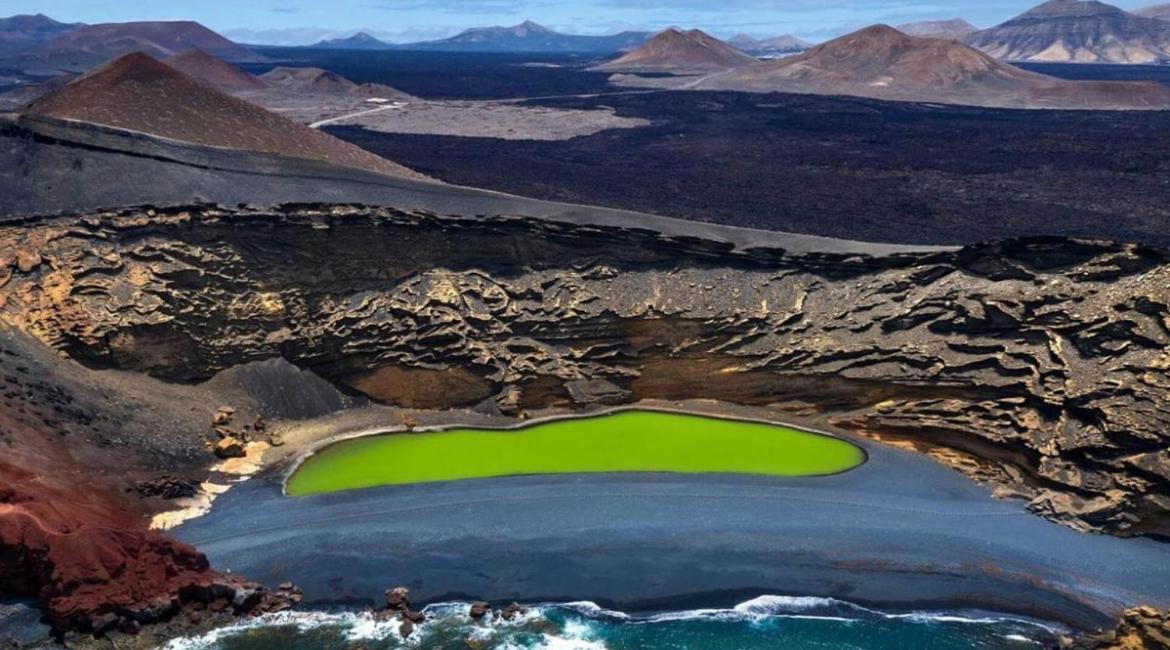 Lanzarote Casa Volcanica-Anclada Sobre La Lava Del Volcan Montana Blanca 外观 照片